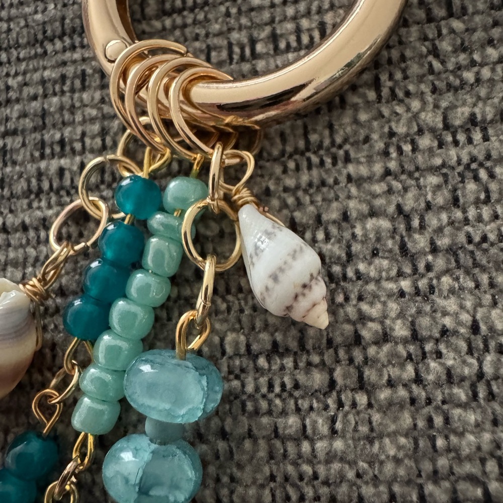 Aqua Seashell Ocean Bag Charm Keychain with Real Shells - Picture 3 of 3